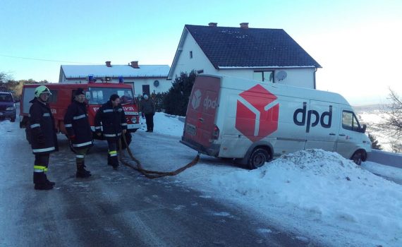 Klein LKW Bergung Am Hang/Angergasse